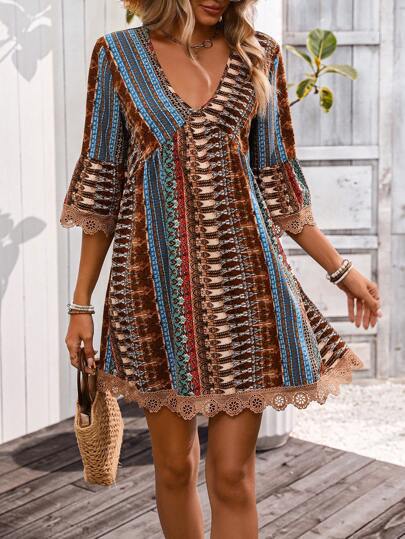 🌷🌷Lace Trim Printed V-Neck 3/4 Sleeve Dress